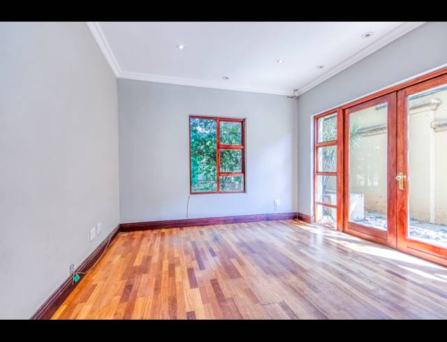 4 BEDROOM HOUSE TO LET IN HOUGHTON ESTATE